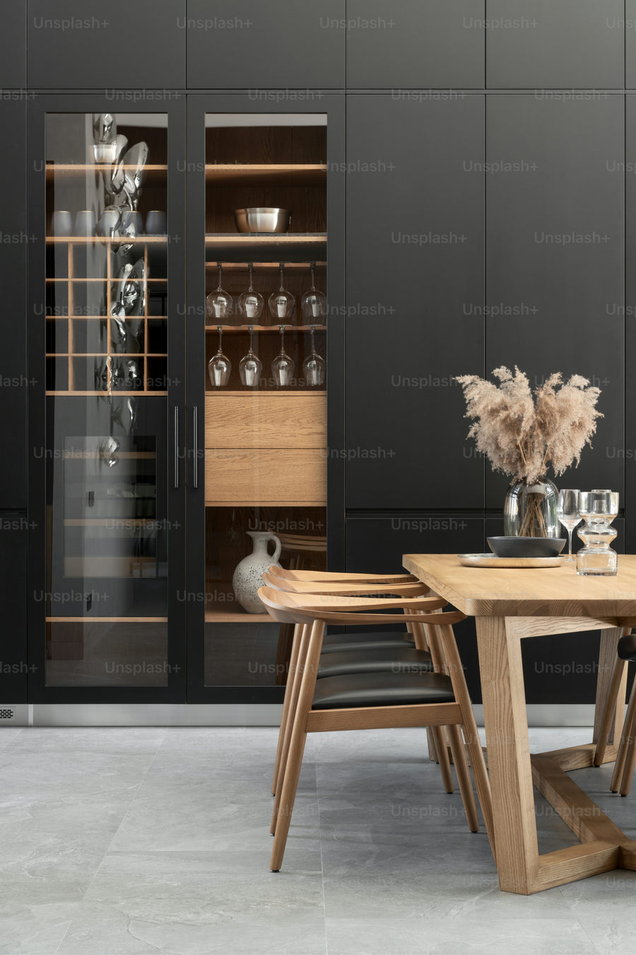 Nussholz Hocker 388